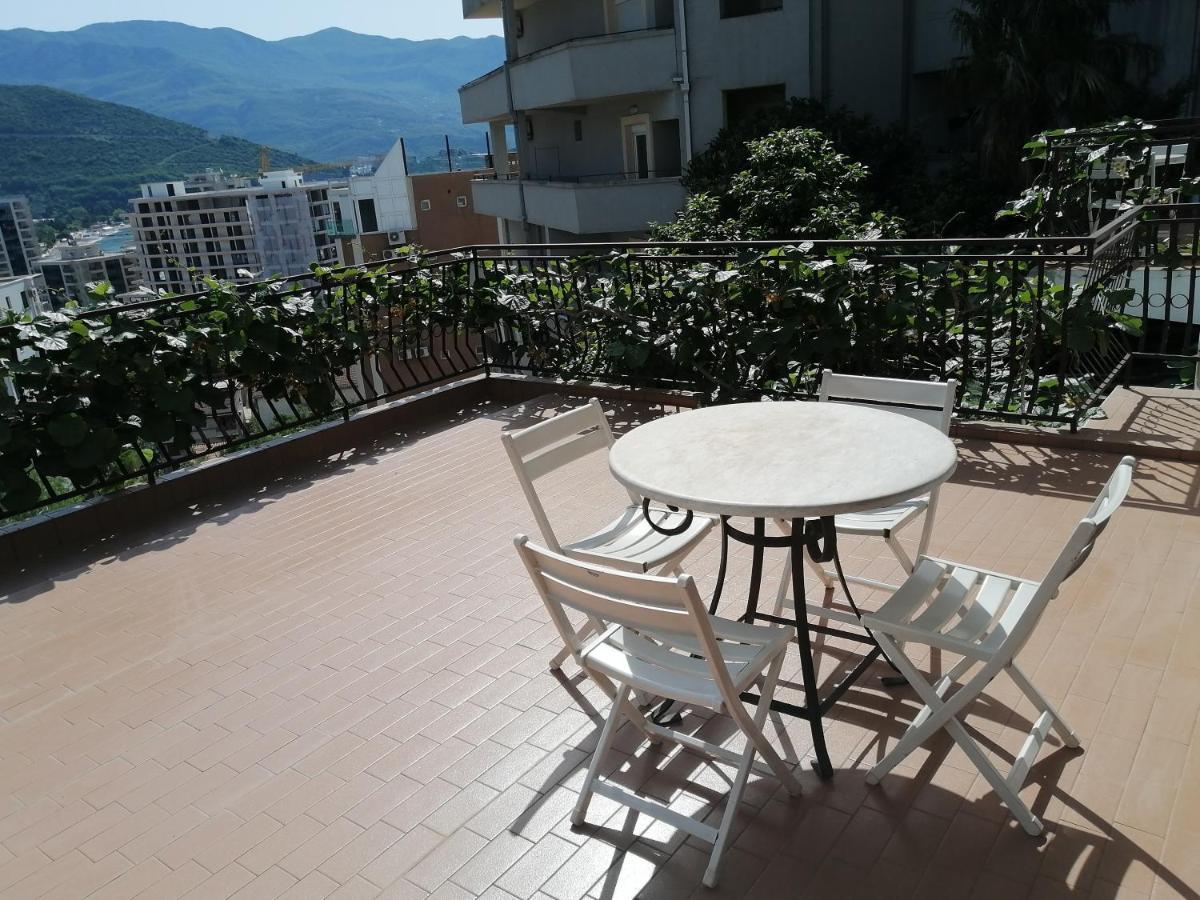 Lovely Apartment With Big Terrace In Budva Zewnętrze zdjęcie
